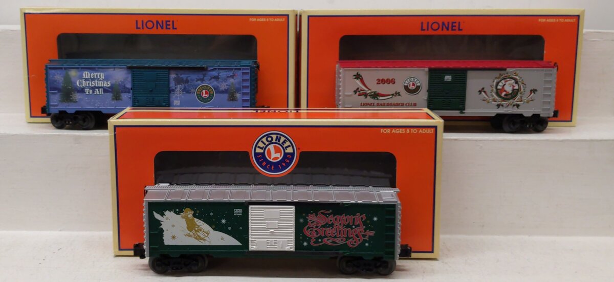 Lionel O Gauge Assorted Christmas Freight Boxcars - #29941, #25033, #19998 [3] LN/Box