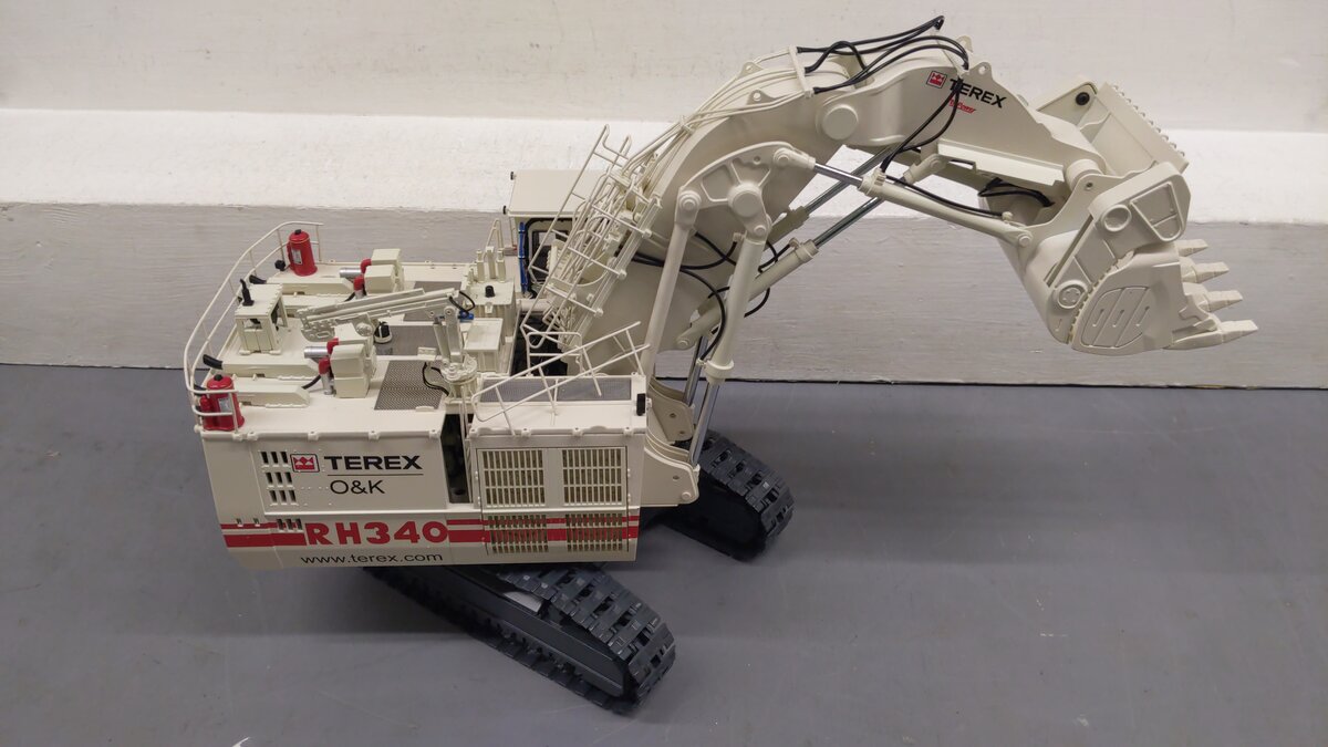 Terex O&K 25008 1:50 Scale Tri-Power RH340 Beige Shovel Die Cast w/ Accessories EX/Box