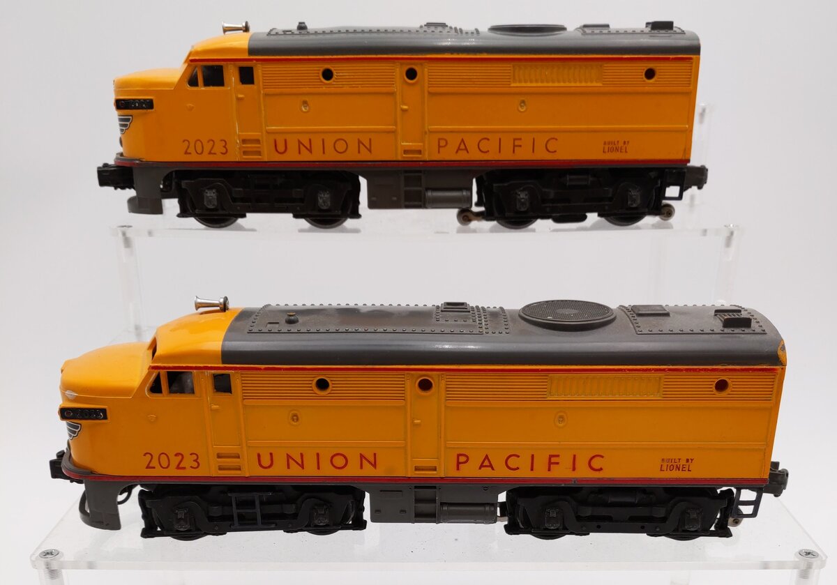 Lionel 2023 Vintage O Union Pacific Alco AA Diesel Locomotive Set VG