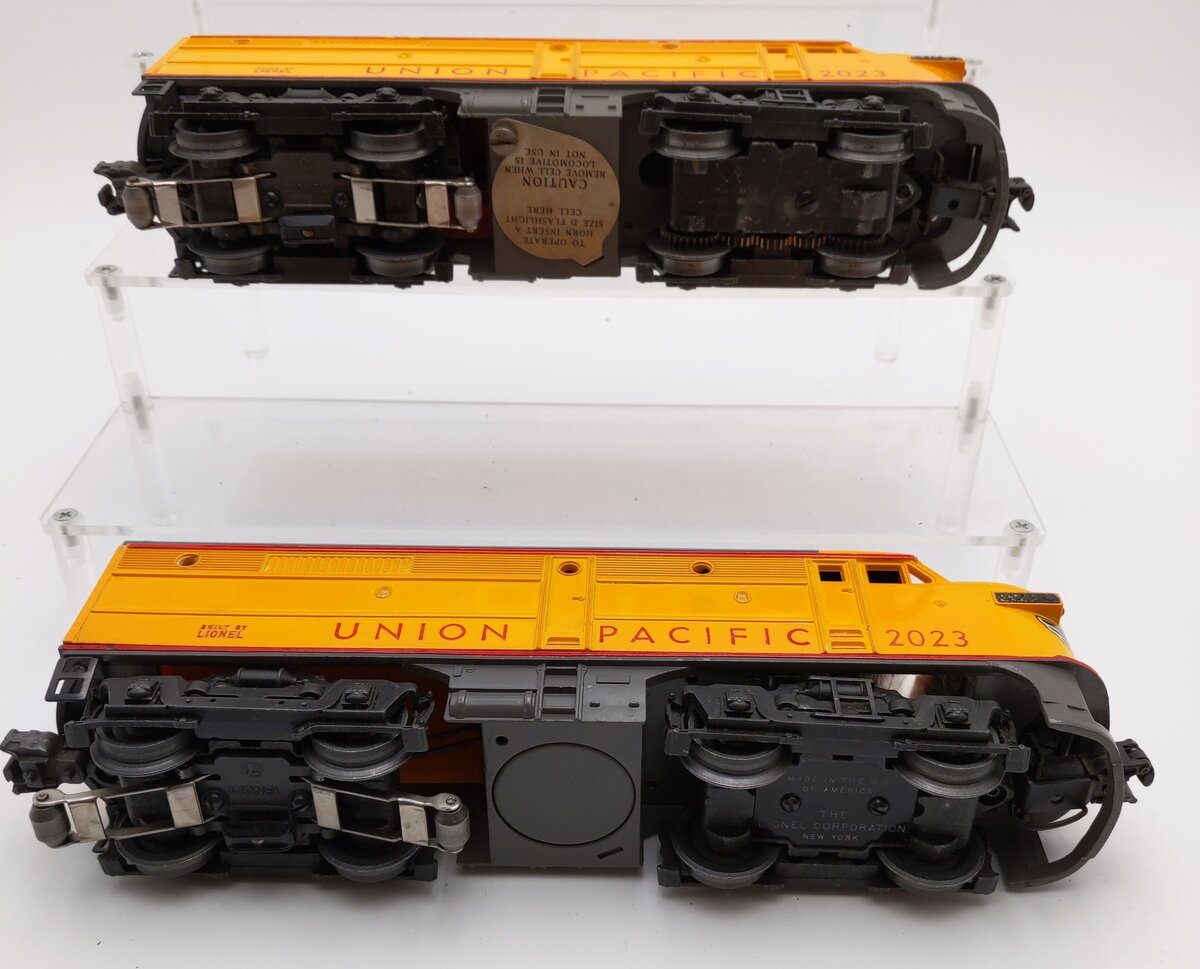 Lionel 2023 Vintage O Union Pacific Alco AA Diesel Locomotive Set VG