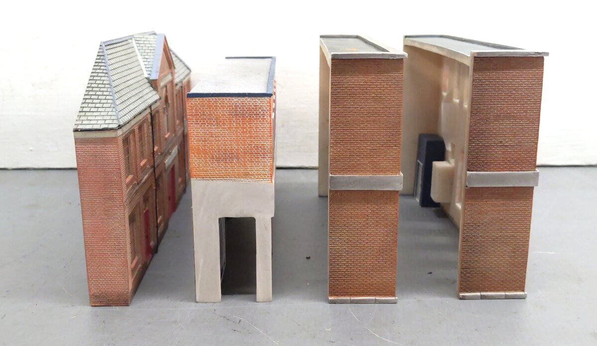 Bachmann HO Scale Assorted Resin Buildings: 35001, 35005, 35007 [4] EX