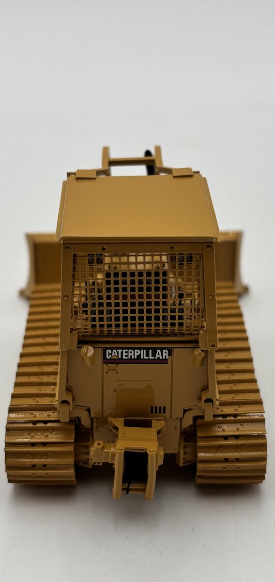 CCM 1:48 CAT D5C LGP Series III Hystat Track-Type Tractor