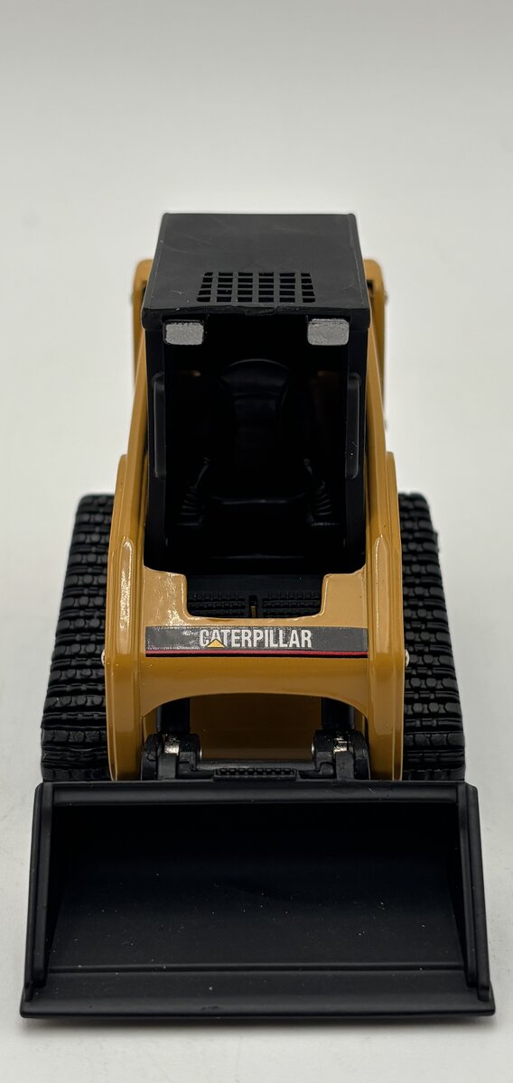 Norscot 55102 1:32 Caterpillar 247 Skid Steer Loader LN/Box