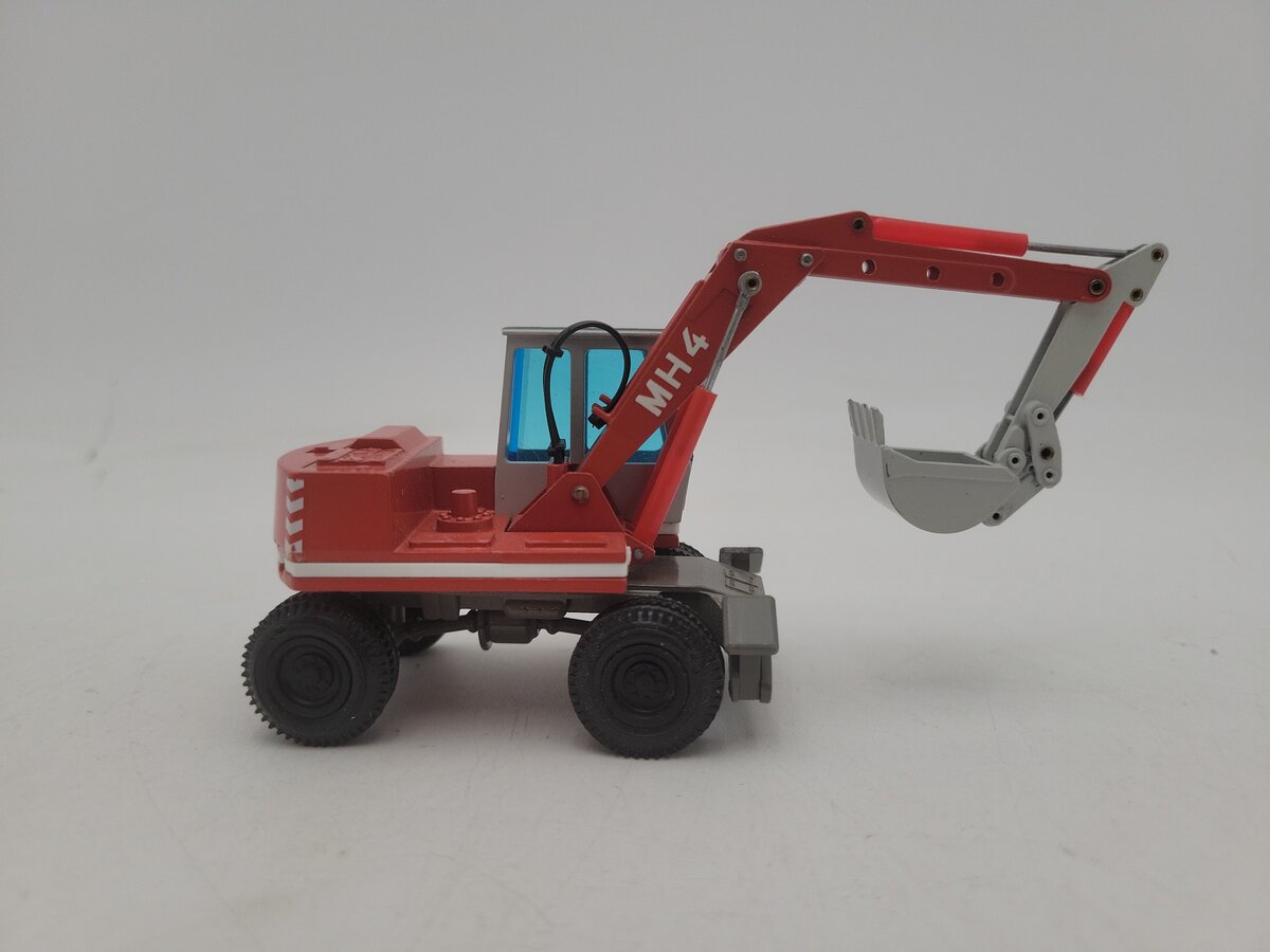 NZG 162 1:50 Scale O & K Red MH4 Mobile Wheel Excavator Die Cast Model NIB