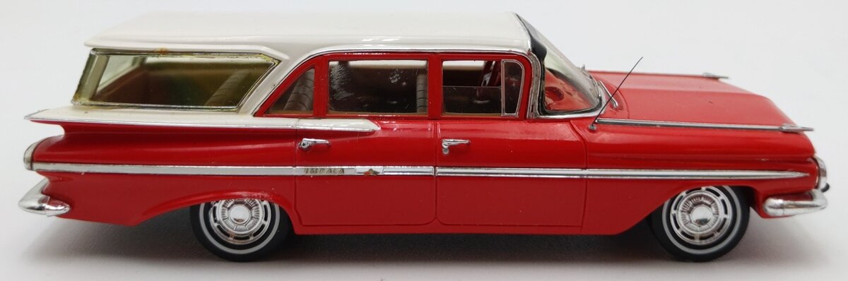 SPARK S2905 1:43 Scale Die-Cast 1959 Chevrolet Impala Station Wagon EX