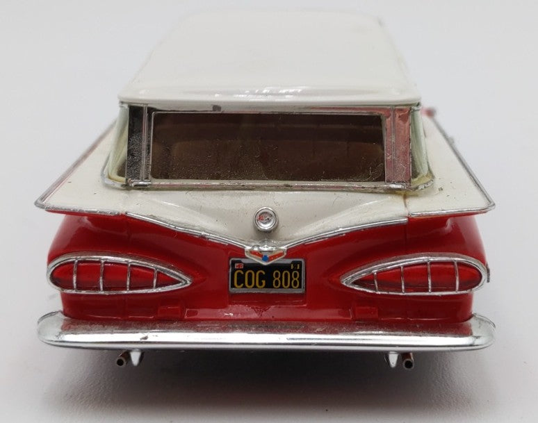 SPARK S2905 1:43 Scale Die-Cast 1959 Chevrolet Impala Station Wagon EX