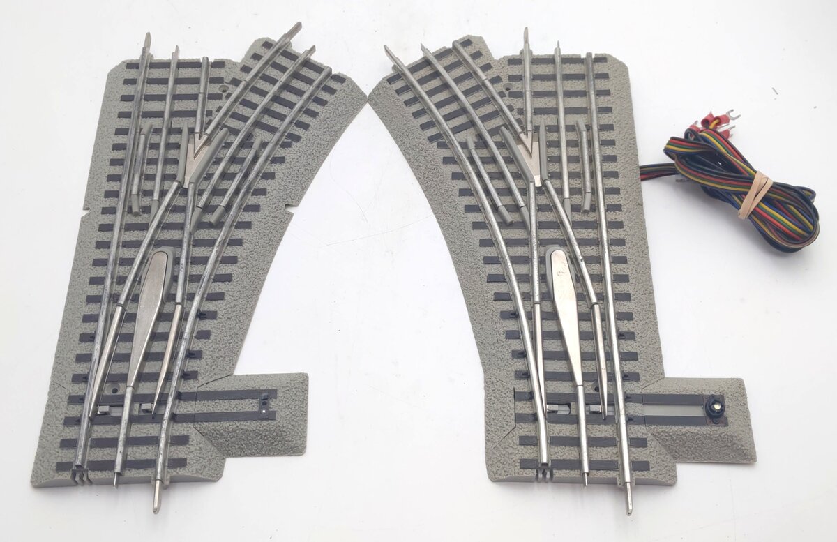 Lionel 6-12045/6-12046 FasTrack O36 Left Hand & Right Hand Remote Switches [2] VG