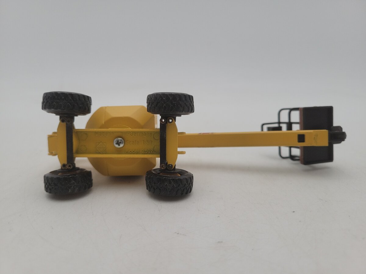 Conrad AMZ66 1:50 Scale Grove Manlift Self Propelled Aerial Work Platforms EX/Box