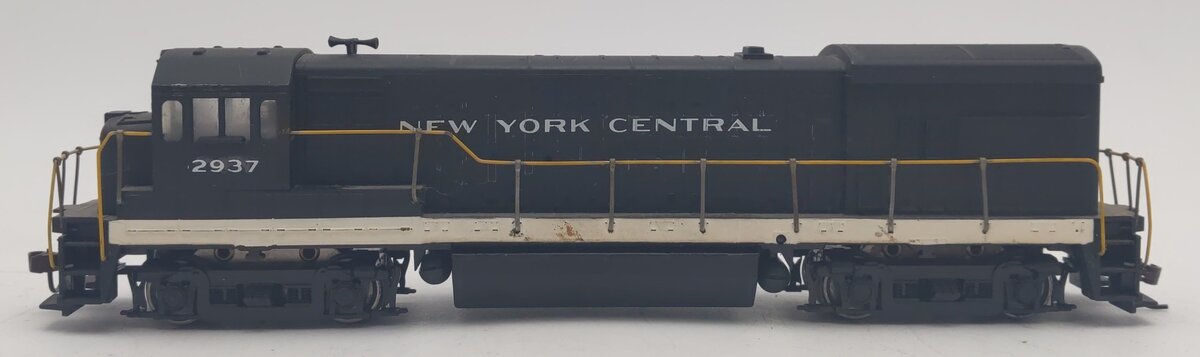HO Scale NYC Powered Diesel Locomotive #2937 - Custom Painted
