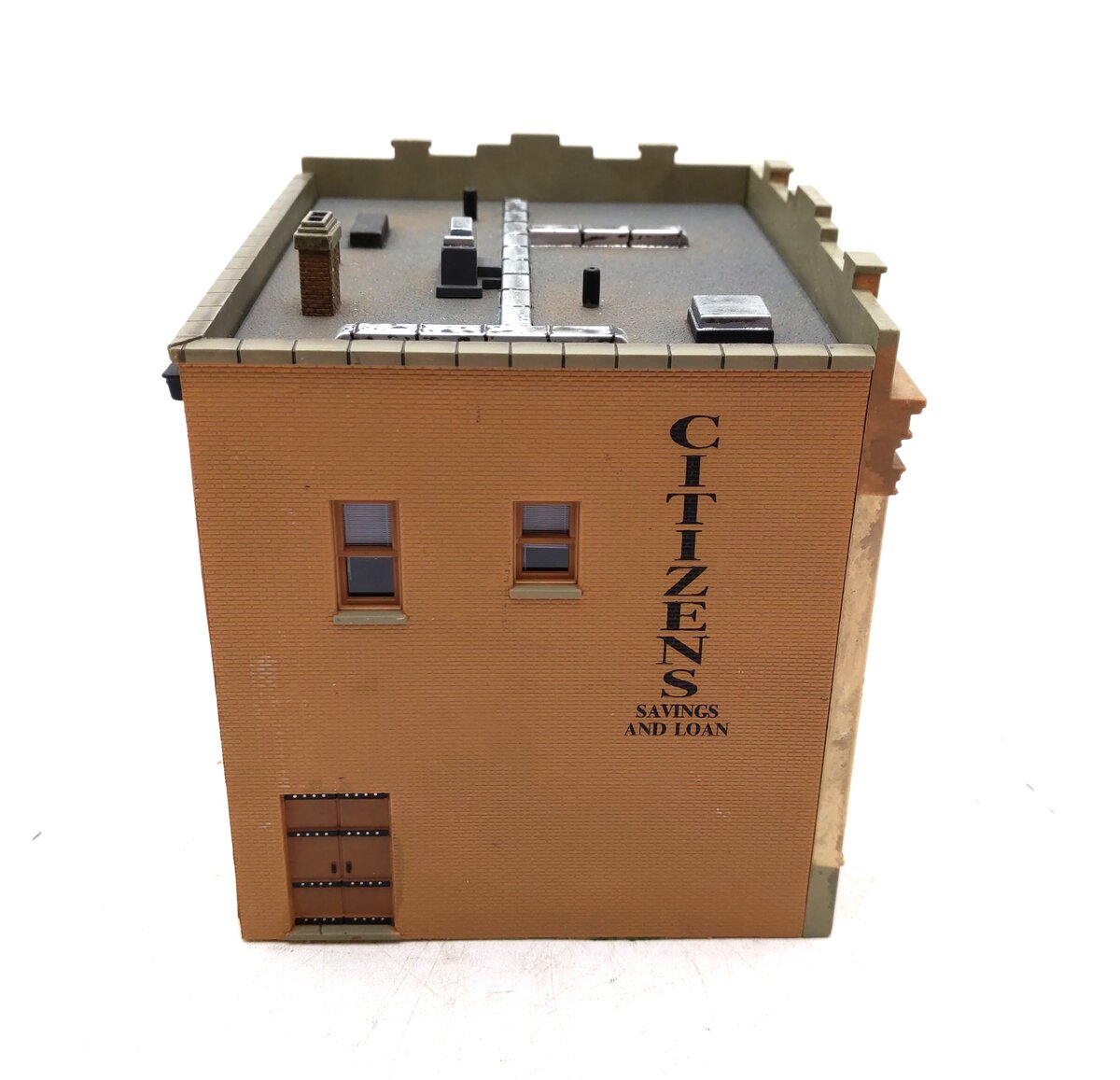 Woodland Scenics BR5033 HO Built-&-Ready Citizens Savings and Loan Building EX