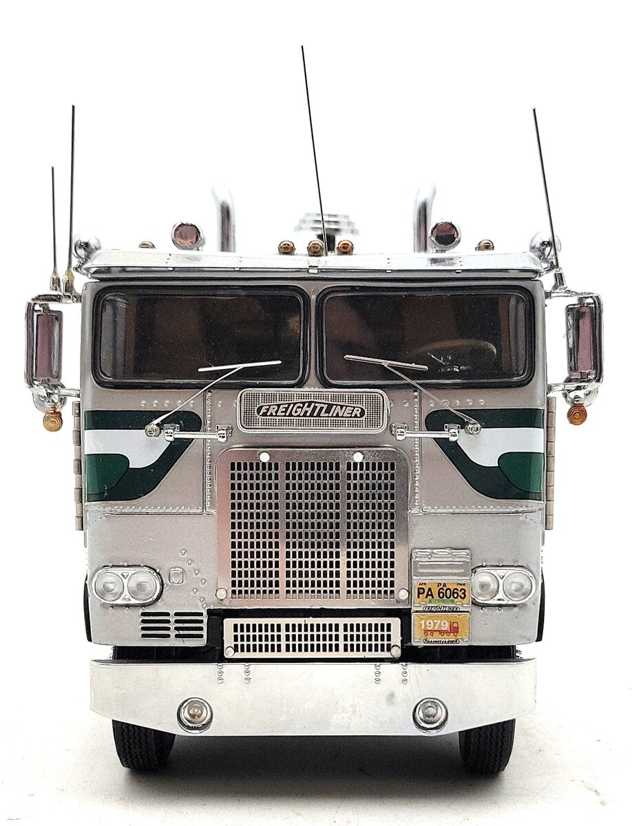 Franklin Mint 1:32 1979 Freightliner  LN