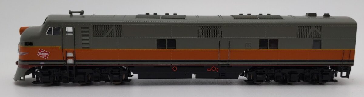 Bachmann 66705 HO Milwaukee Road EMD E7-A Diesel Locomotive DCC Ready #16 EX