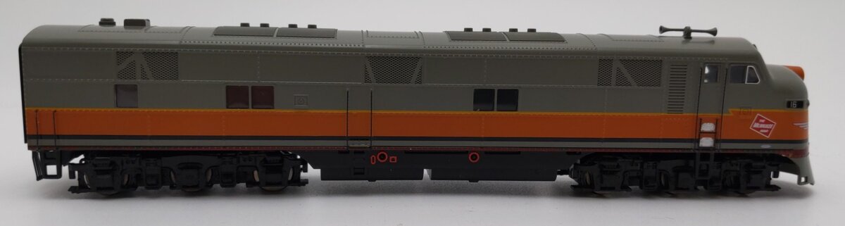 Bachmann 66705 HO Milwaukee Road EMD E7-A Diesel Locomotive DCC Ready #16 EX