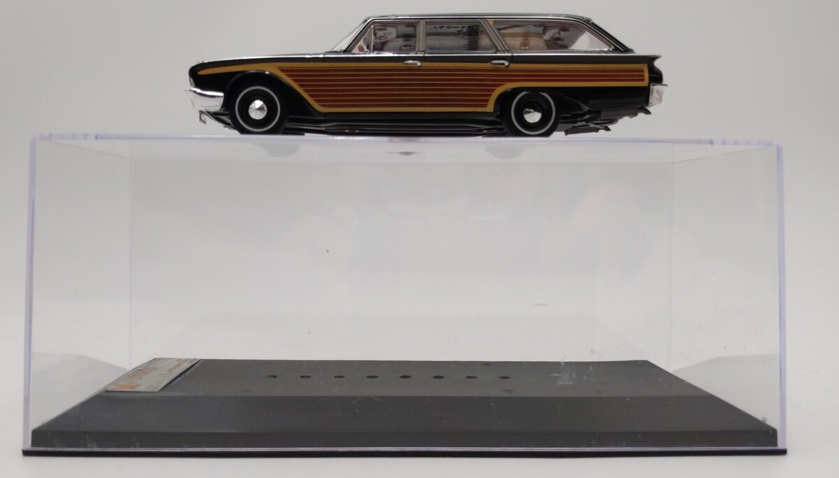 Premium X PRD213 1:43 Scale Die-Cast 1960 Ford Country Squire EX