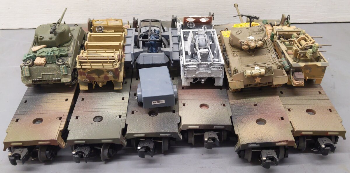 Lionel & Other O Gauge Assorted Custom Painted Flat Cars with Military Load [6]