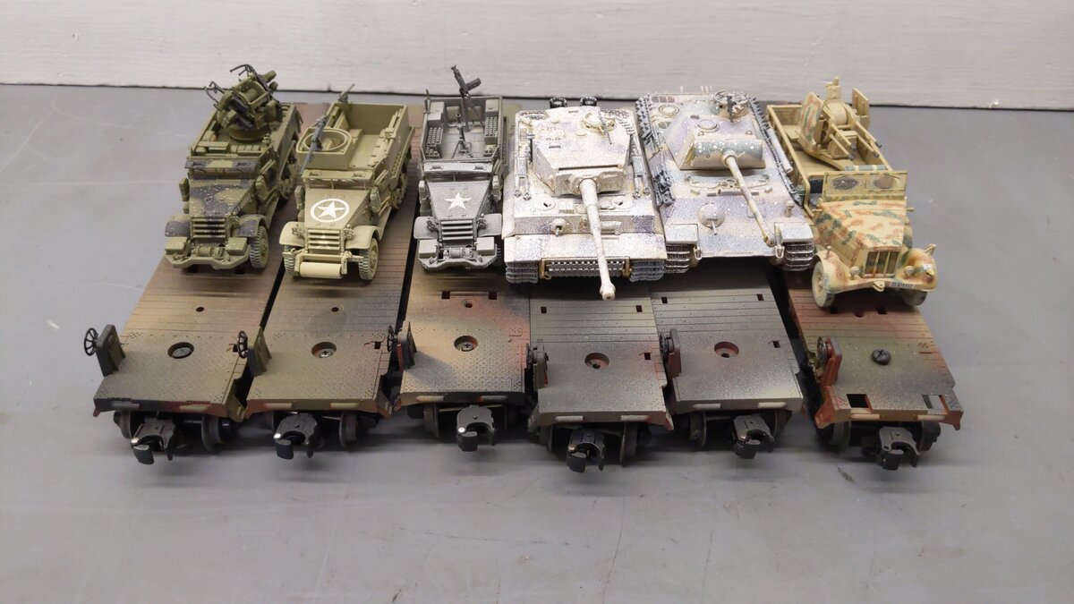 Lionel & Other O Gauge Assorted Custom Painted Flat Cars with Military Load [6]