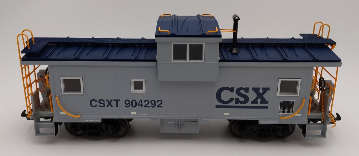 USA Trains R12112 G CSX Extended Vision Caboose #904292