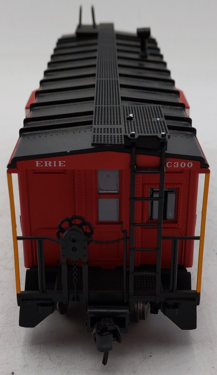 Atlas 0797-1 O Scale 2 Rail Erie Radio Equipped Caboose Car #C300 VG/Box