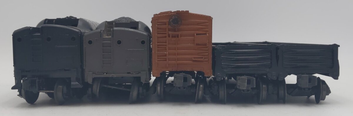 Lionel Vintage O Gauge Freight Cars & MPC Tenders: X3464, 6462, 6002 [5]