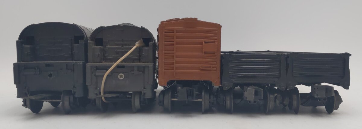 Lionel Vintage O Gauge Freight Cars & MPC Tenders: X3464, 6462, 6002 [5]