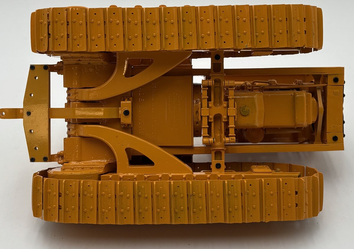 CCM 1:24 Caterpillar Seventy Track-Type Tractor EX/Box