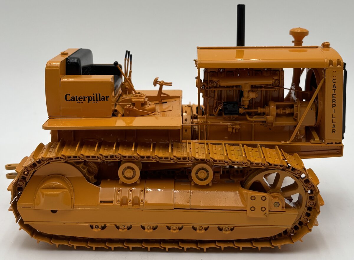 CCM 1:24 Caterpillar Seventy Track-Type Tractor EX/Box