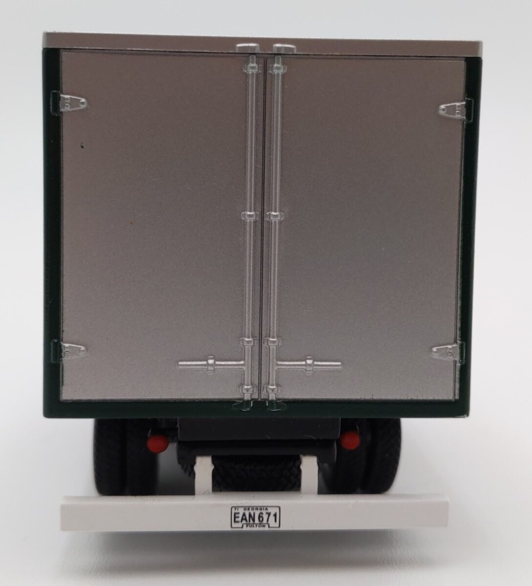 Whitebox GC4542 1/43 Scale Die-Cast 1971 Dodge D-400 Box Van LN