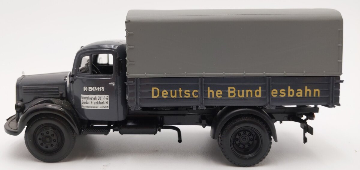 Minichamps 439350022 1:43 Scale Mercedes-Benz L 3500 "Deutsche Bundesbahn" EX