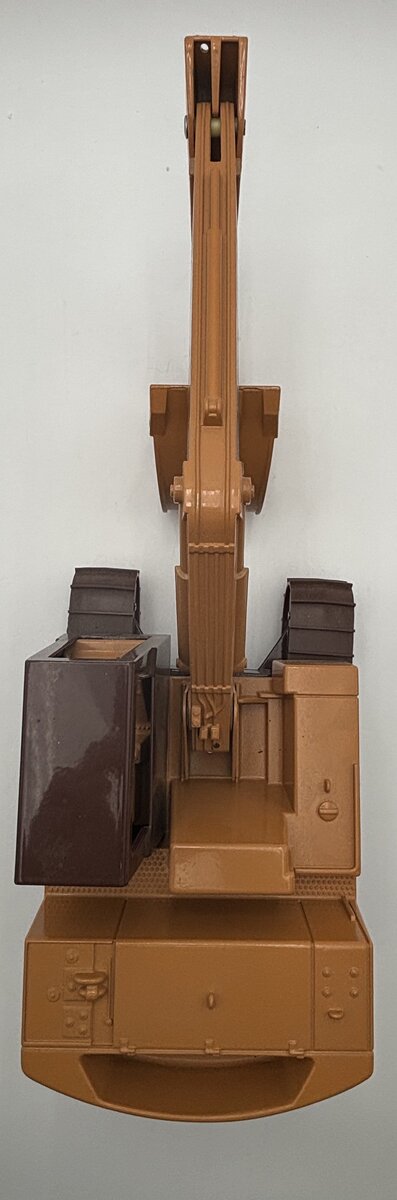 Ertl 637 1:16 Case 688 Excavator EX/Box