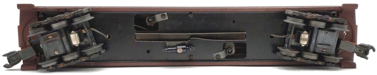 Lionel 2627 Vintage O Madison Heavyweight "Madison" Passenger Car -Repainted
