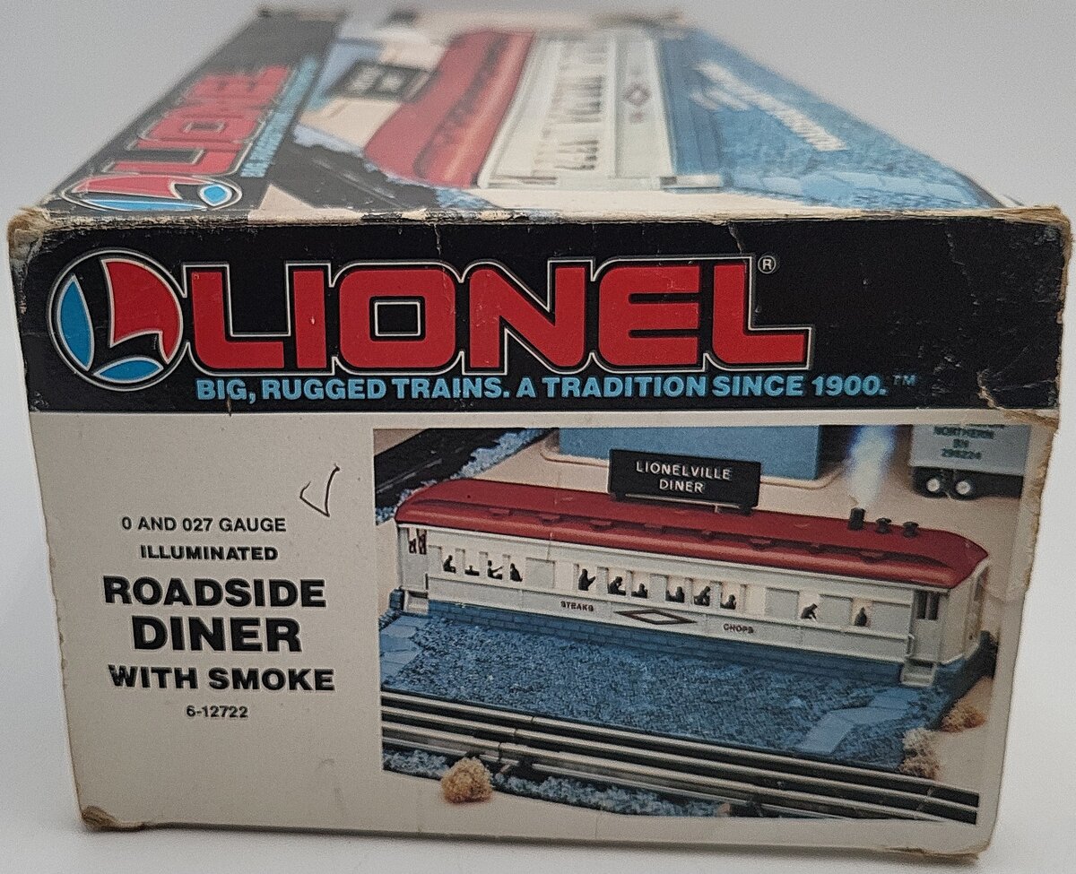 Lionel 6-12722 O Gauge Illuminated Roadside Diner w/Smoke Stack EX/Box