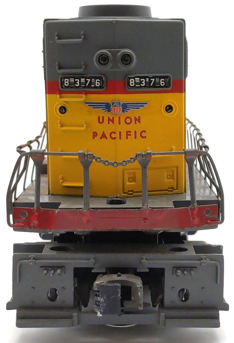 Lionel 6-8376 O Gauge Union Pacific SD40 Diesel Locomotive #8376