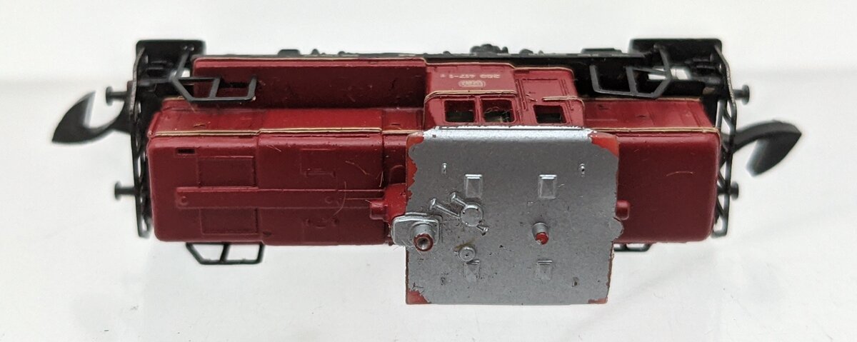 Marklin 8864 Z Scale DB BR 260 Diesel Switcher Locomotive EX