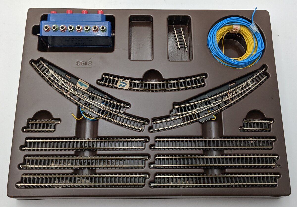 Marklin 8193 Z Scale T2 Station Track Set/Box