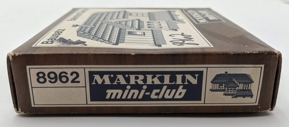 Marklin 8962 Z Scale Railroad Train Station Building Kit LN/Box