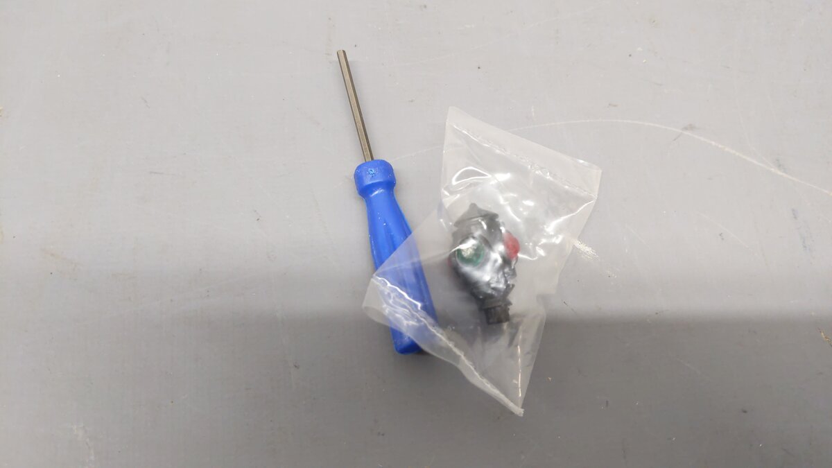 Aristo-Craft 30370 G Stainless Wide Radius Right Hand 10' Manual Switch Turnout EX/Box