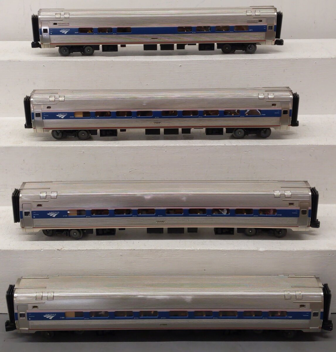 MTH 20-64016 O Scale Amtrak Amfleet 4 Car Passenger Set EX/Box