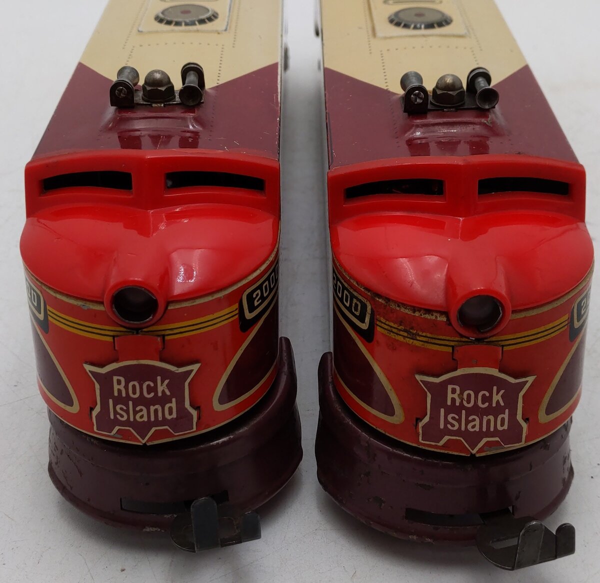 Unique Art MFG O Vintage Rock Island Diesel Double Electric Engine Set #2000 VG