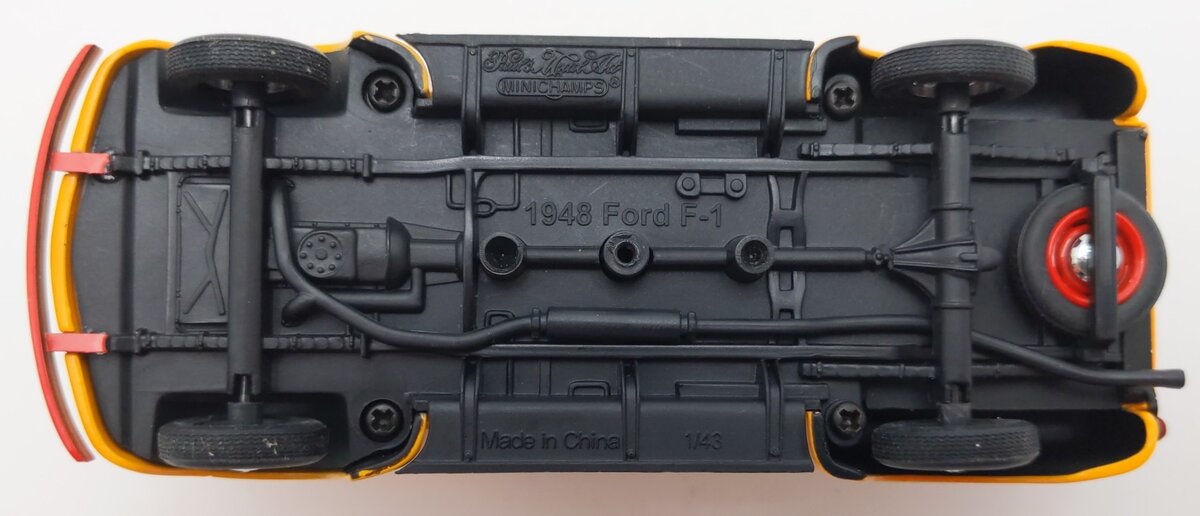 Minichamps 400082062 1/43 Scale Die-Cast Ford F-1 Pickup Coca Cola EX