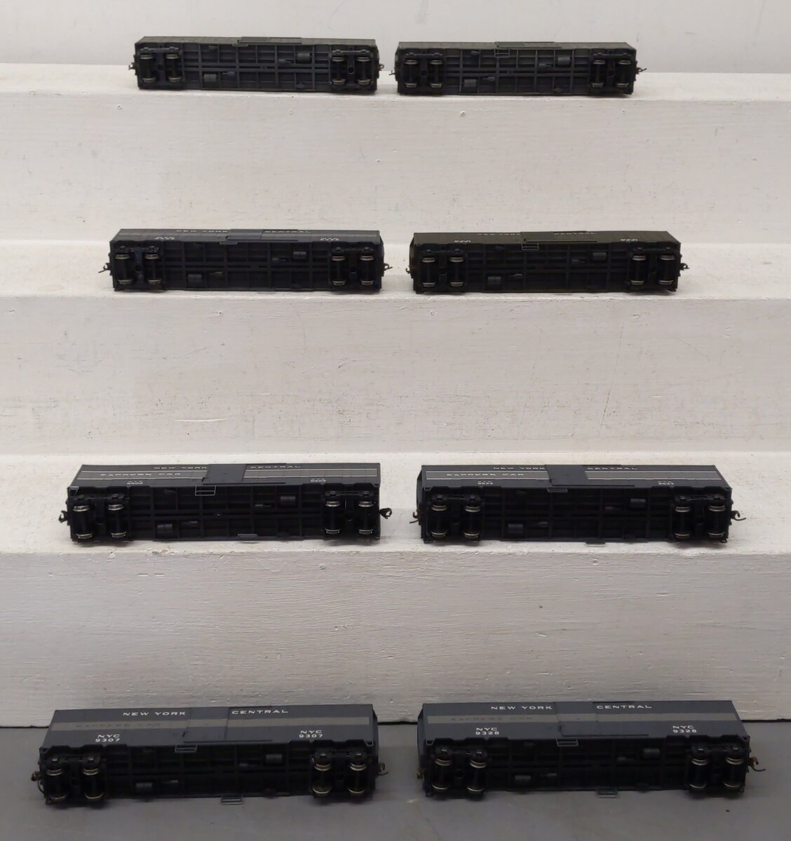 HO Scale Assorted New York Central Express Boxcars [8] VG