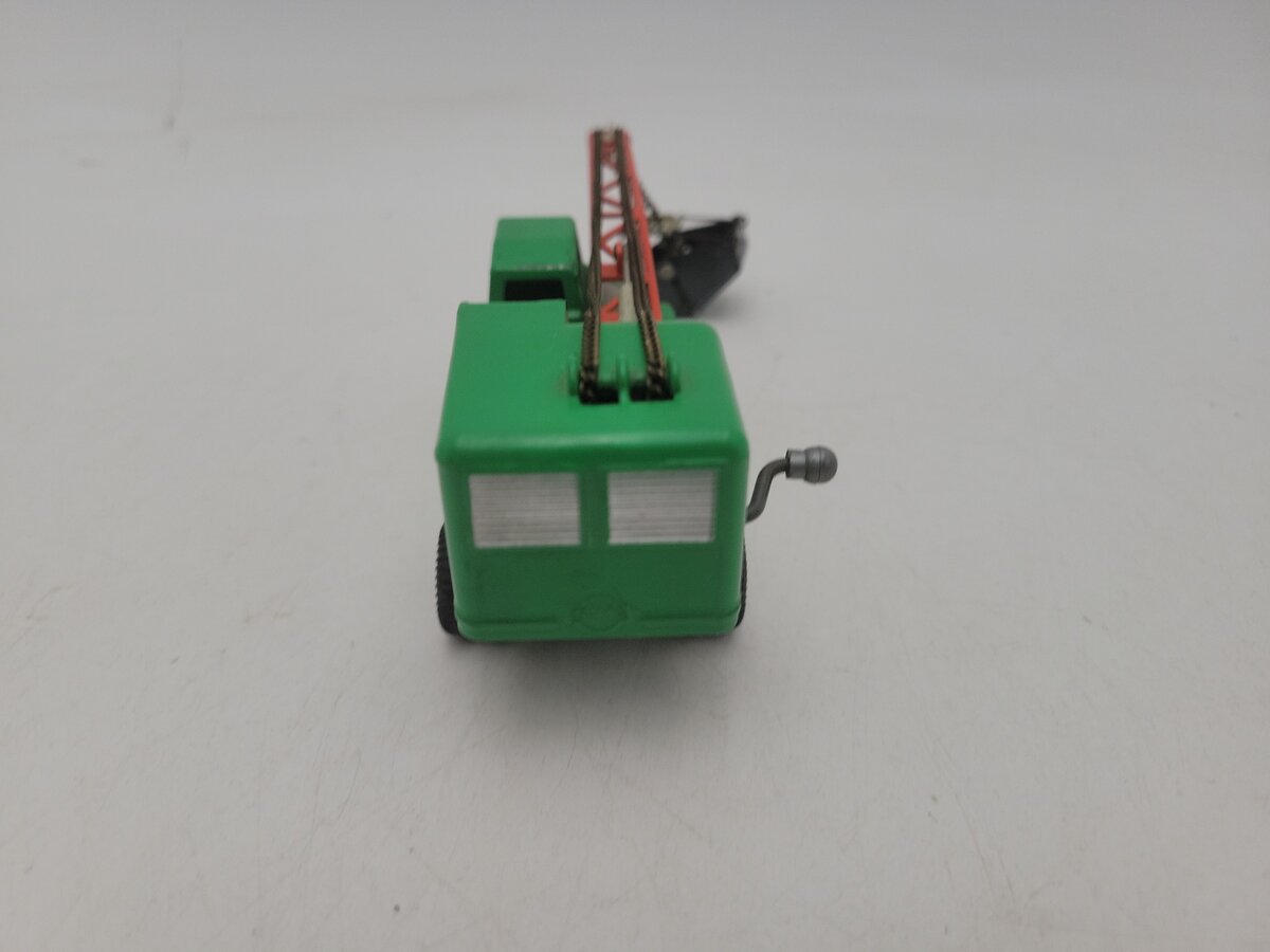 Gama 922 1:50 Scale Green/Orange Clam Bucket Crane Truck W/Moving Arm Die Cast VG