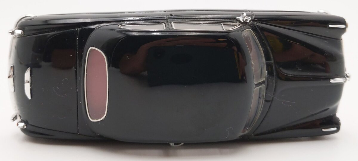 NEO 44645 1:43 1948 Black Hudson Commodore Coupe EX