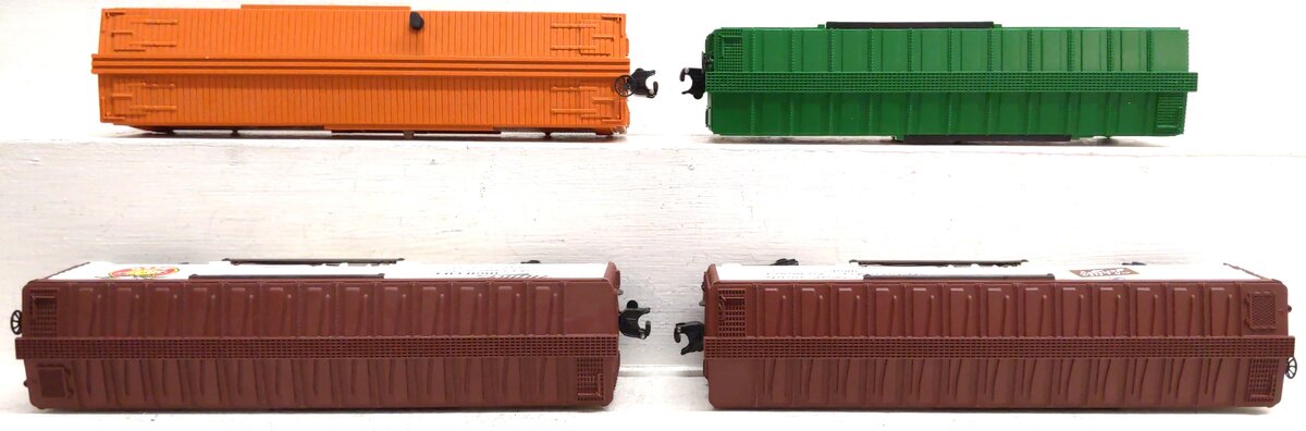Lionel O Gauge Assorted Freight Cars: 9852, 9851, 19654, 26208 [4] VG/Box