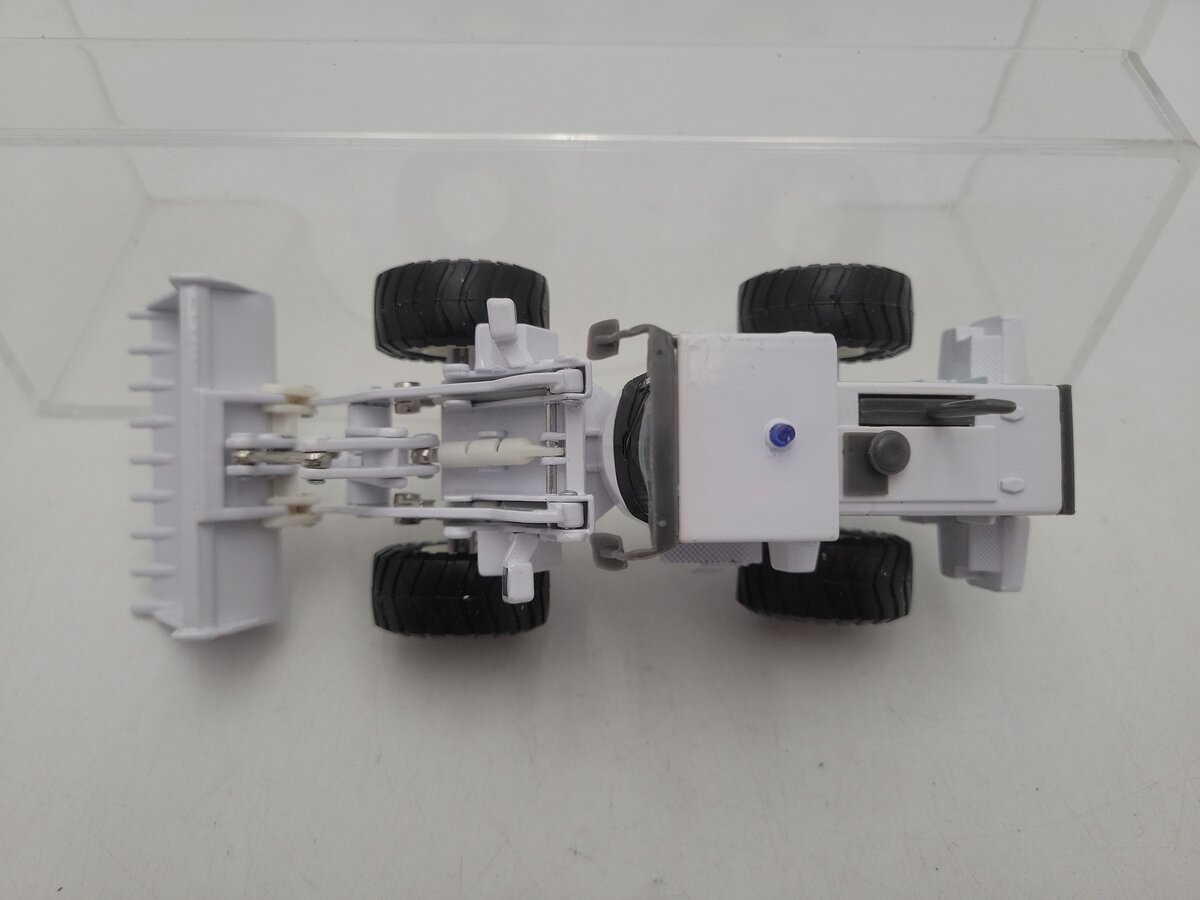 Motorart 10446 1:50 Scale Volvo L150E Wheel loader Diecast Car Model Collection EX/Box