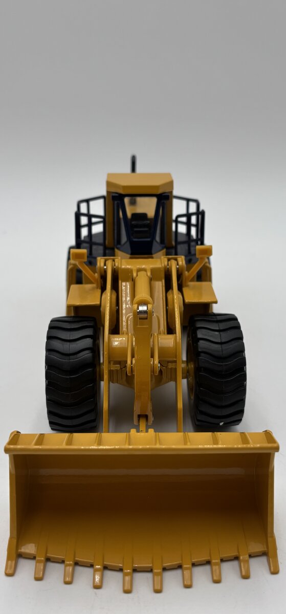 Joal 198 1:50 Diecast Metal Komatsu WA800-2 Avance Wheel Loader