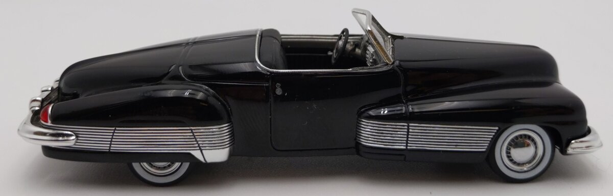 NEO 43435 1:43 Scale Die-Cast 1938 Buick Y-Job Concept Car EX