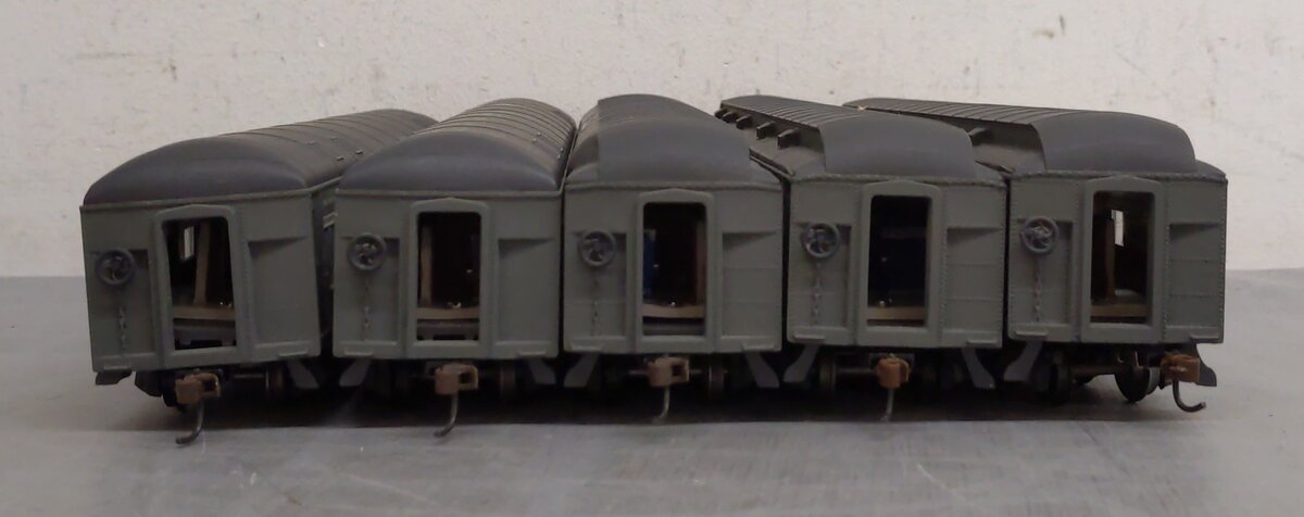 HO Scale Assorted Custom New York Central Passenger Cars [5]