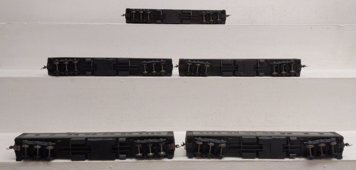 HO Scale Assorted Custom New York Central Passenger Cars [5]
