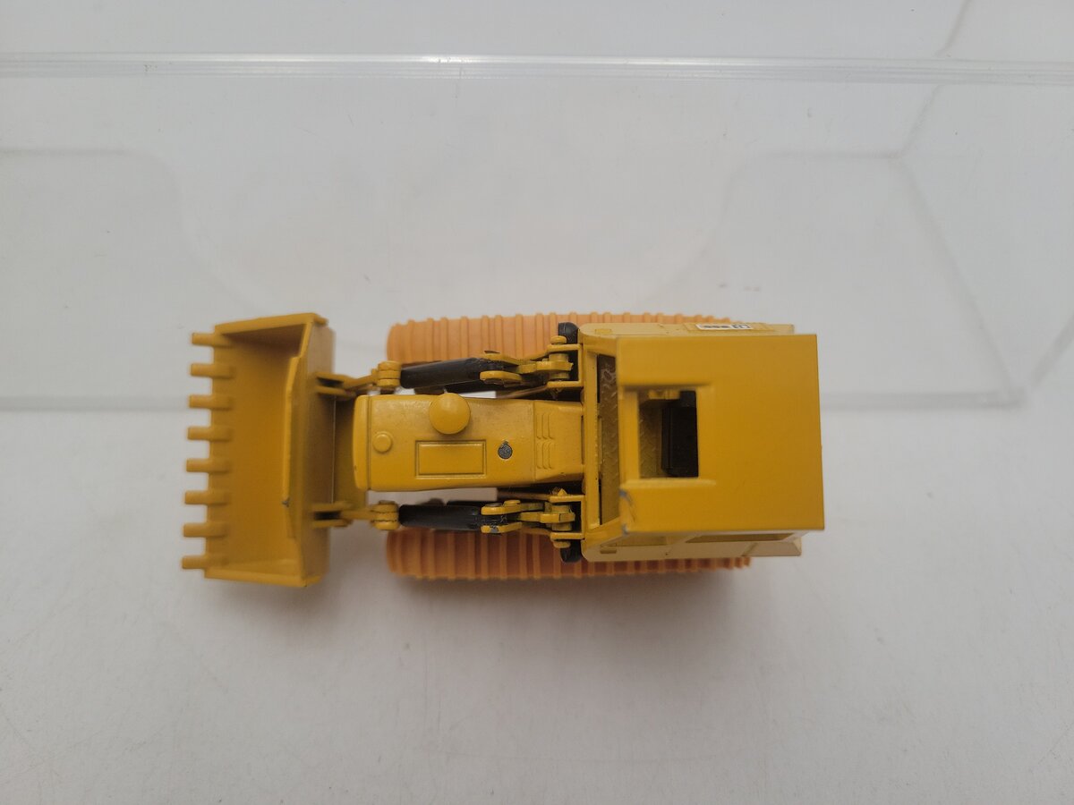NZG 116 1:50 Scale Diecast Caterpillar 955K Kettenlader (Track Loader)