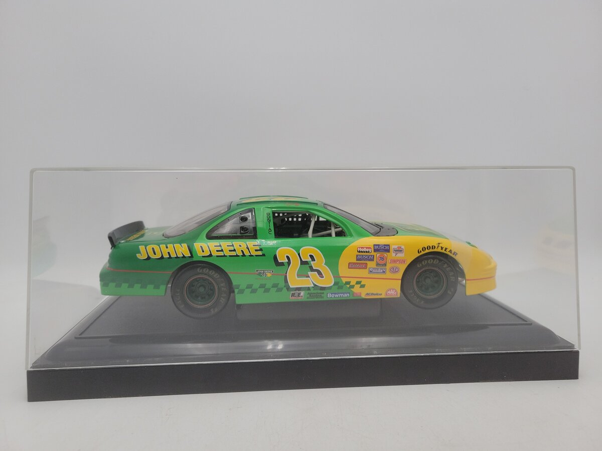 Ertl 5816BA 1:18 Scale Chad Little 1996 #23 Pontiac Grand Prix W/Display Case EX/Box